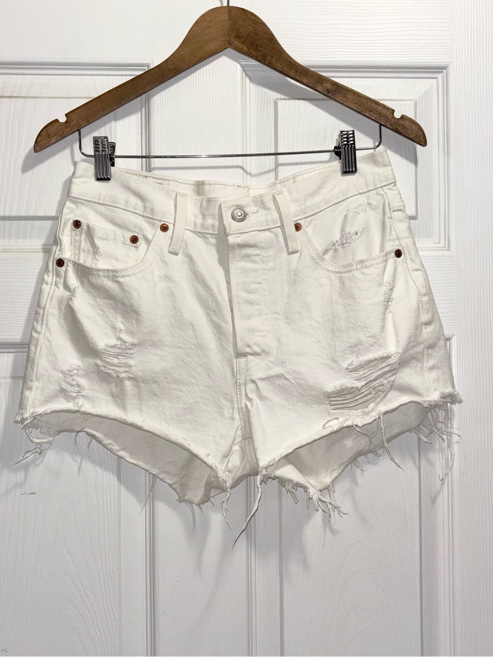LEVIS Premium Classic White Distressed Denim Jeans Shorts Size 27